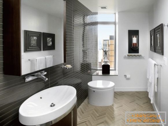 Moderna casa de banho com azulejo preto