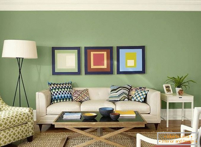 Papel de parede verde na moderna sala de estar