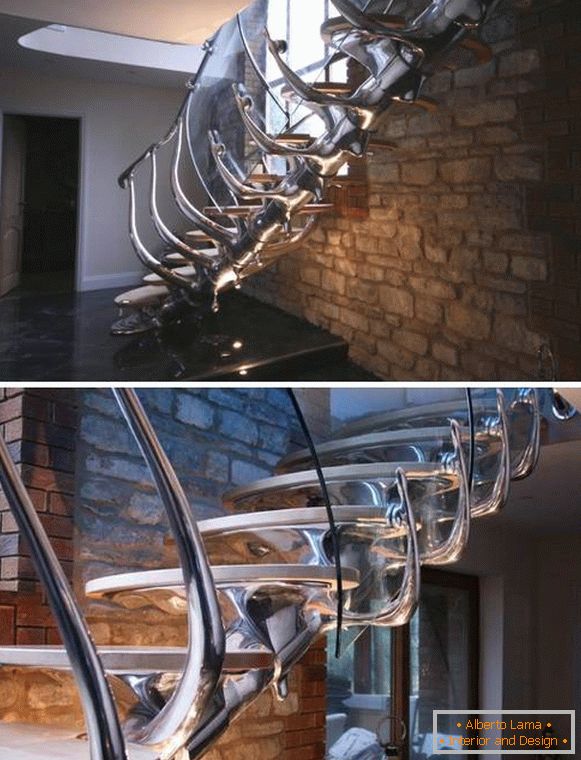 escada-em-forma-coluna-Philip Watts