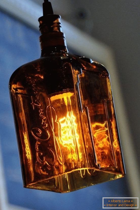 Lâmpada para uma lâmpada de uma garrafa
