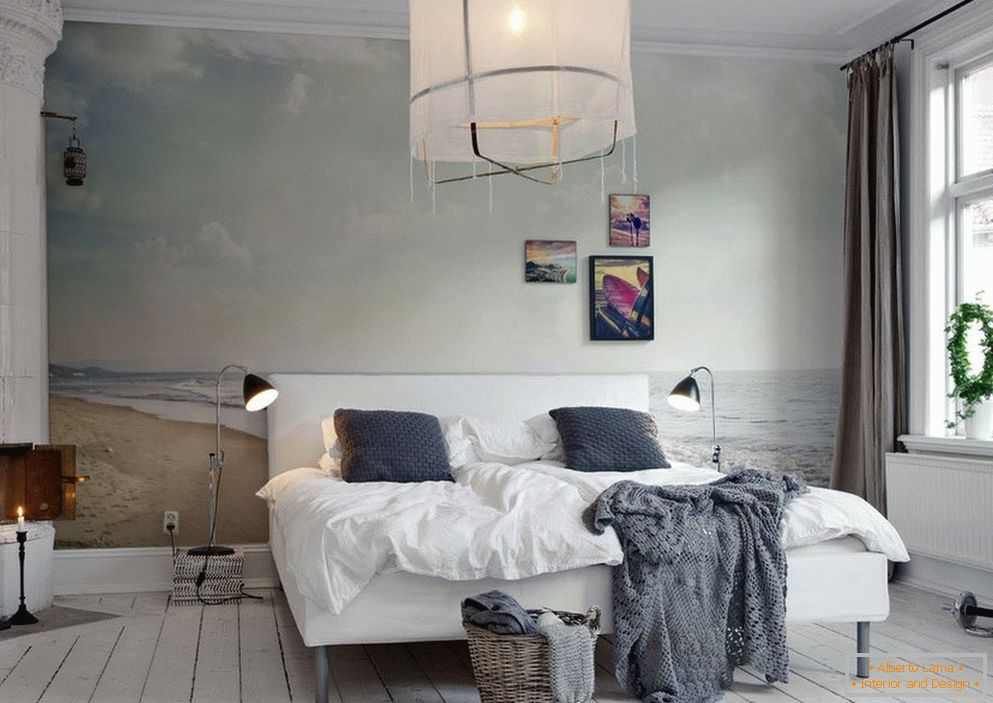 Interior em estilo escandinavo com lâmpadas