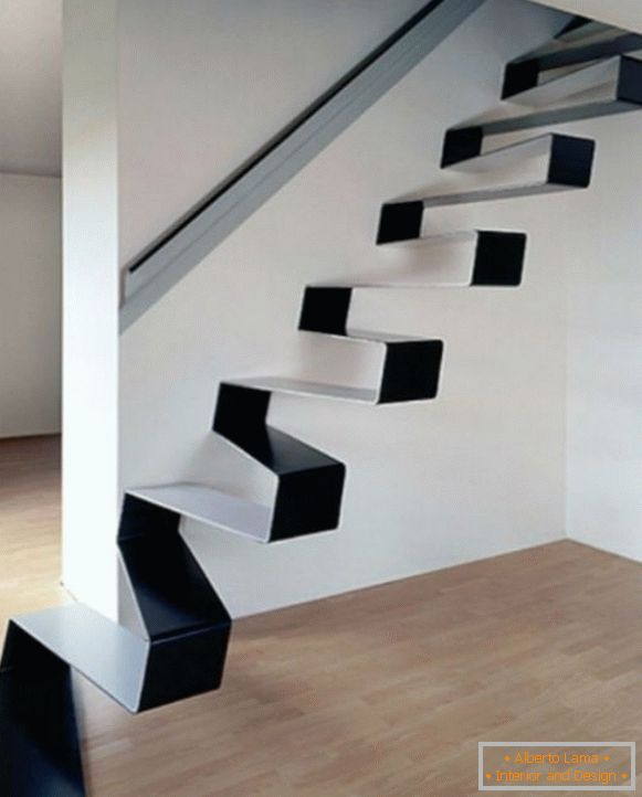 Projeto de uma escada em uma casa particular, foto 4