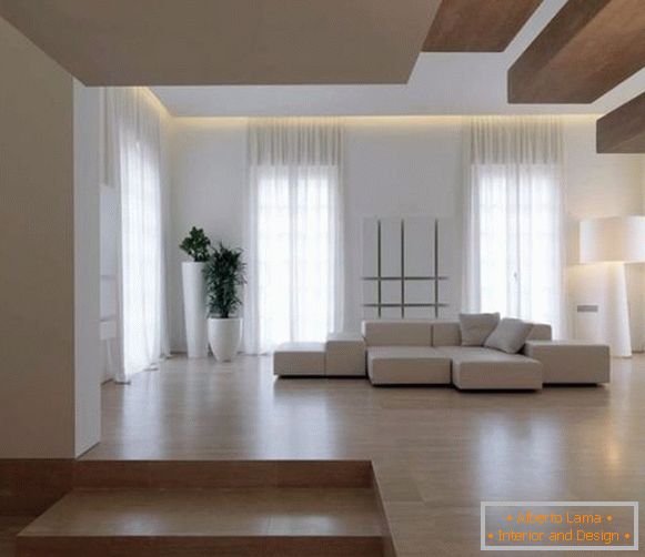 Design moderno de uma sala de estar em uma casa particular ou país