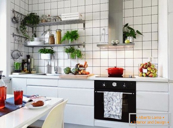 Design de interiores de uma pequena cozinha - вариант 1
