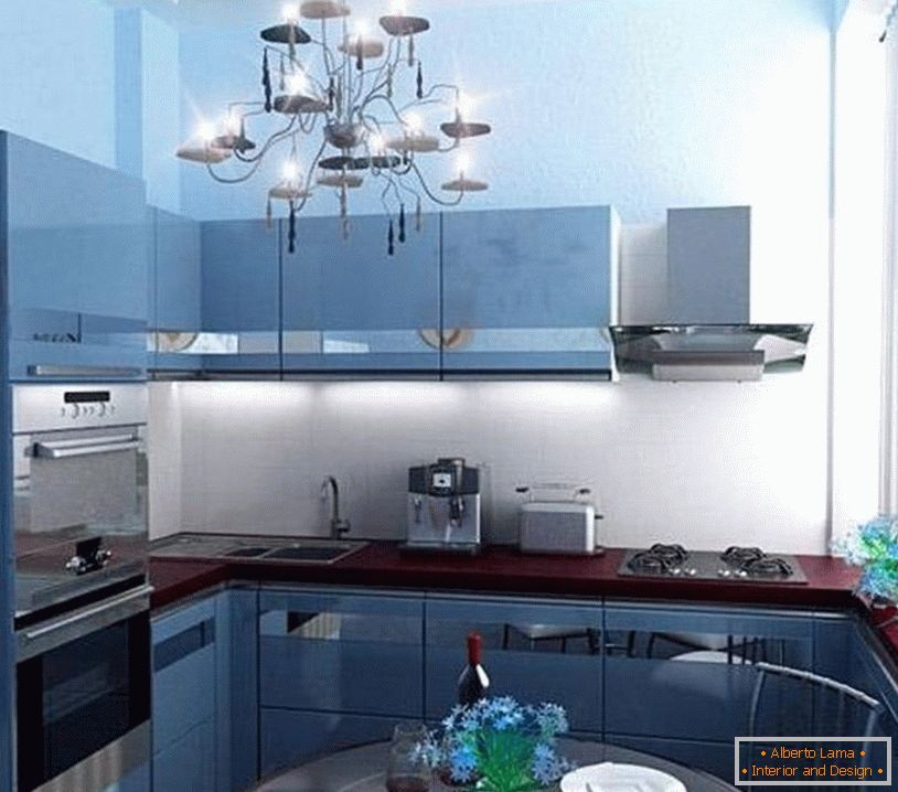 Interior da cozinha azul