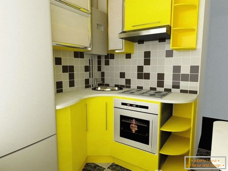 Móveis amarelos no interior da cozinha