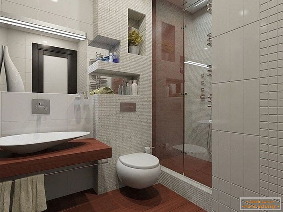 Casa de banho com sanita e chuveiro