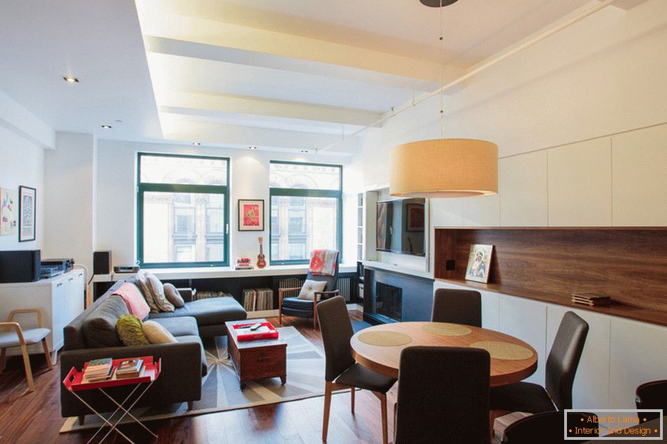 O interior do duplex elegante em Manhattan