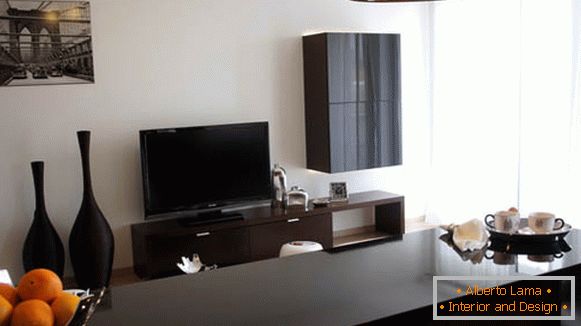 Sala de estar de elegantes apartamentos na Polônia