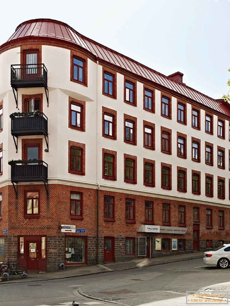 Prédio de apartamentos de cinco andares na Suécia