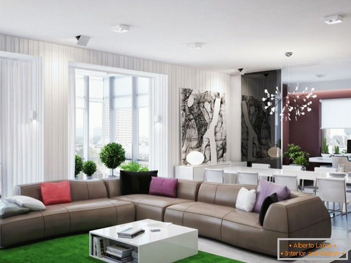 Sala de estar em estilo Art Nouveau no apartamento estúdio. É design de cor interessante da sala.