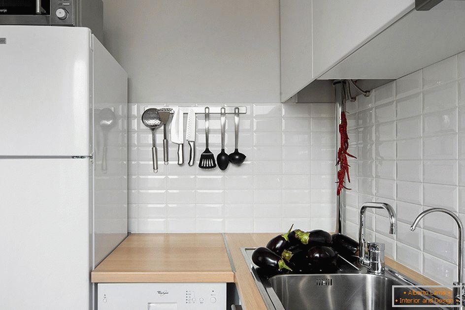 Avental de cozinha de azulejo branco