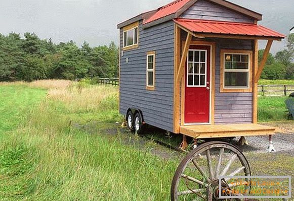 O aparecimento de uma pequena cabana sobre rodas Duck Chalet