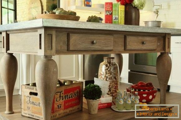 Ilha de mesa de madeira para foto de cozinha