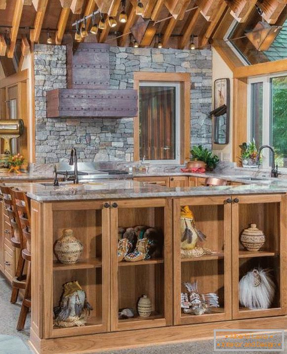 Ilha de cozinha chique com decoração nas prateleiras