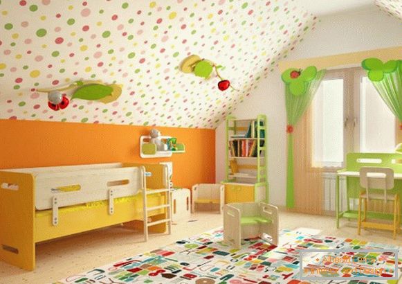 interior de um quarto de mansarda infantil, foto 65
