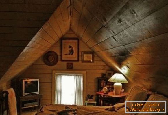 quarto interior em uma casa de madeira, foto 36