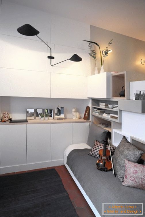 Design de interiores de um pequeno apartamento de Julie Nabuchit