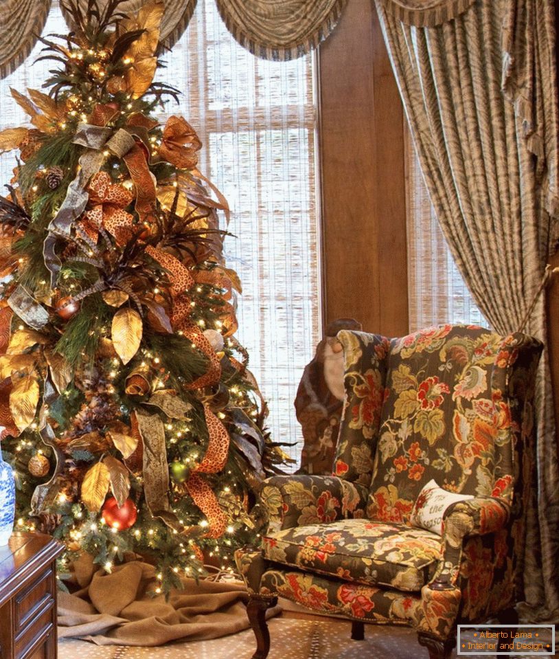 Decoração incomum de uma árvore de Natal