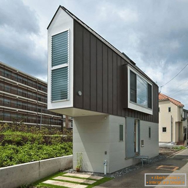 Casa de uma forma estranha de Mizuishi Architects Atelier