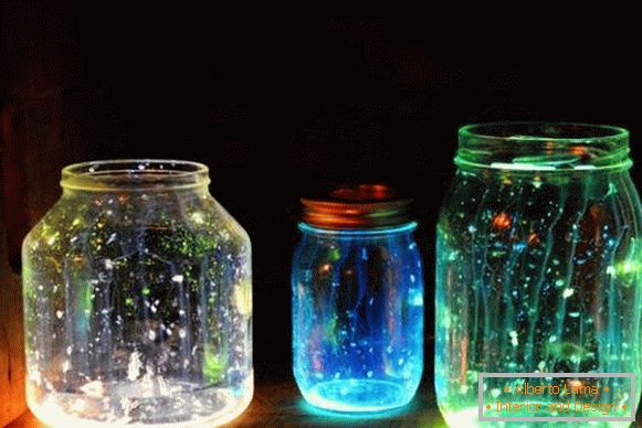 Idéias para a casa pelas próprias mãos - foto de uma decoração fluorescente