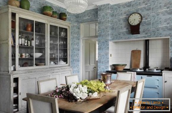 Cozinha Vintage em estilo rústico - foto com armário e papel de parede