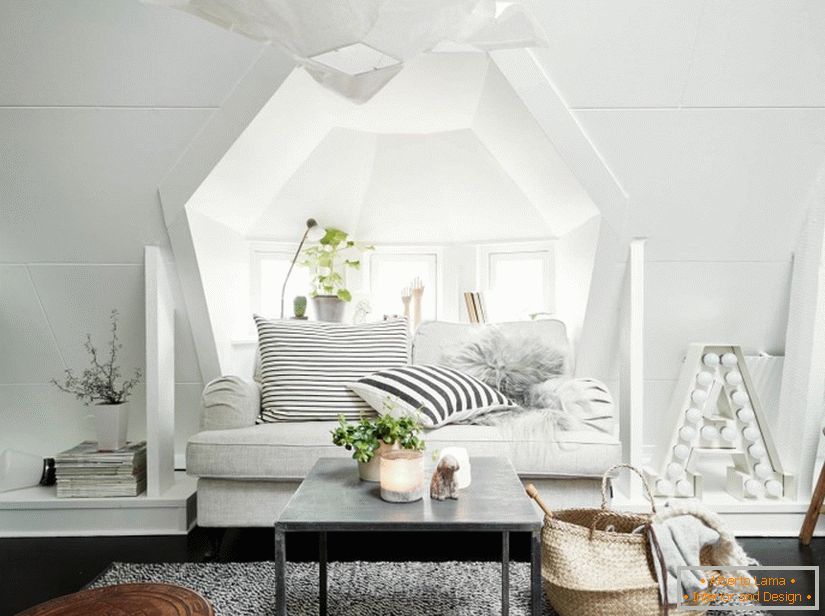 Design de interiores sobre a casa de cama na Suécia