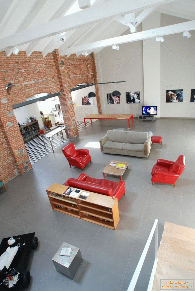 A sala de um novo estúdio na Itália