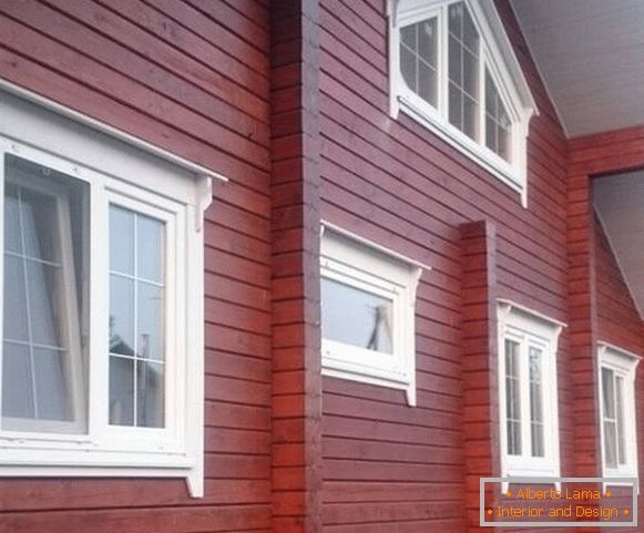 Platibandas finlandesas para janelas em uma casa de madeira, фото 18