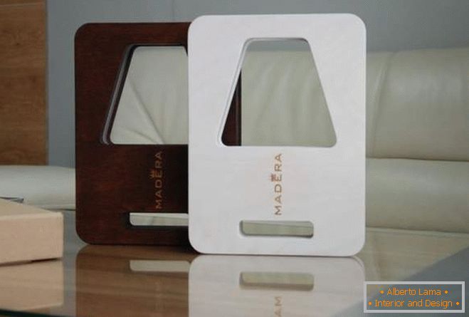Candeeiro de mesa LED Madera 007 - дизайн и оттенки на фото