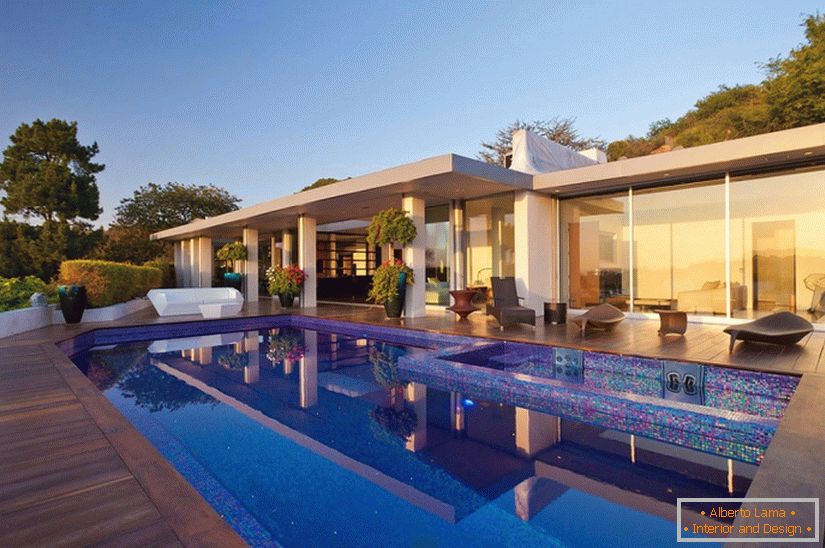 Casa de campo moderna em Beverly Hills