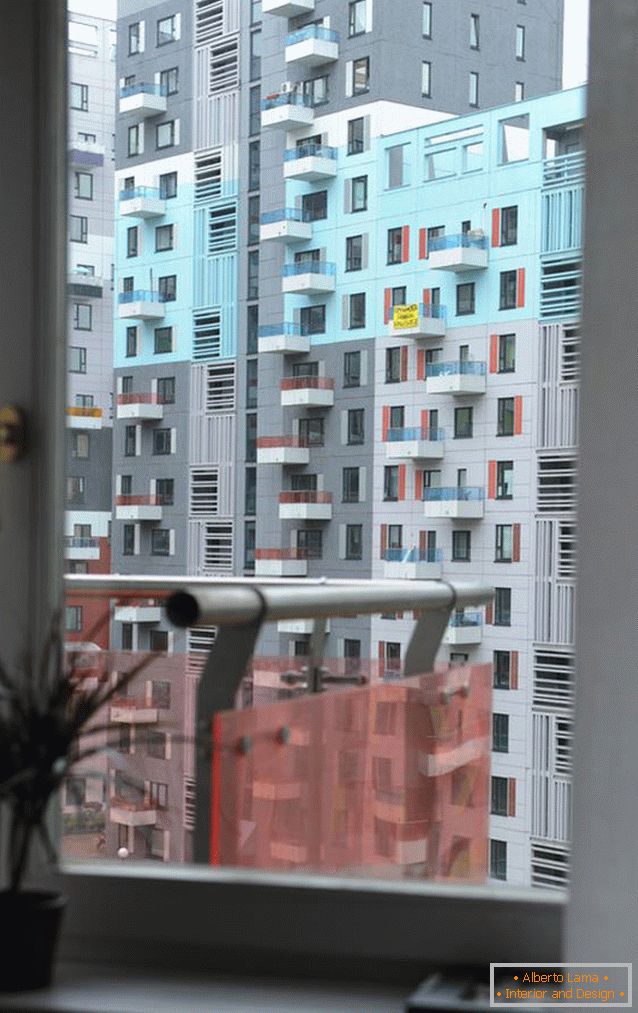 Vista da janela de um elegante apartamento