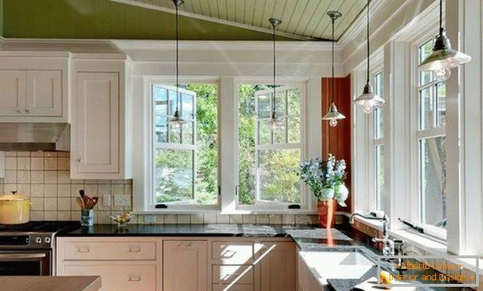 design de cozinha com foto de janela de canto