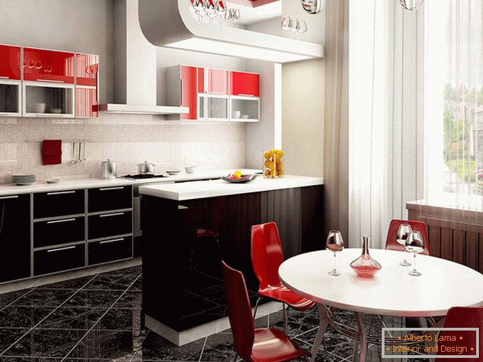 A clássica combinação de branco, vermelho e preto. Um balcão de bar maravilhoso que separa as áreas de trabalho e de jantar.