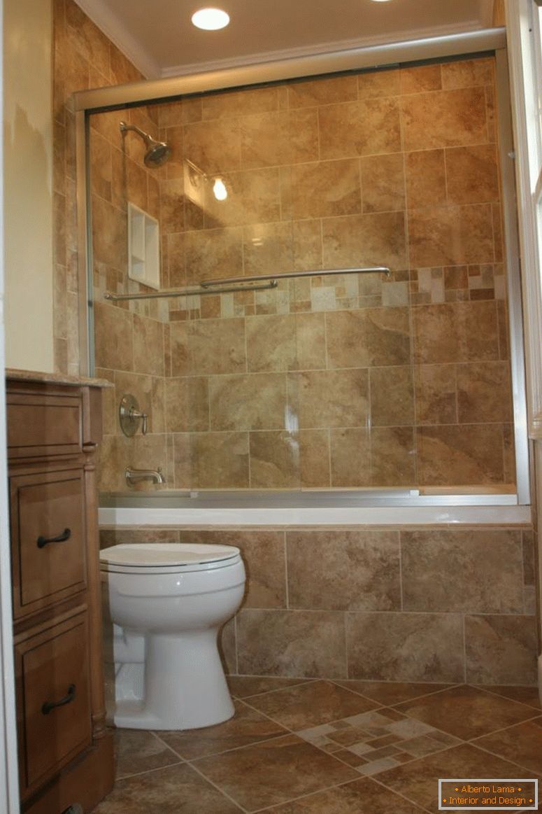 vintage-interior-banheiro-design-moderno-amarelo-parede-e-piso-cerâmica-telha-padrão-branco-sentado-armário-de-água-branca-banheira-envernizada-madeira-penteadeira-com-três-gavetas- banheiro-telha-tendências-bathroo