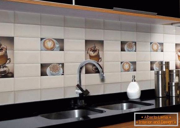 um painel de azulejos na cozinha, foto 24