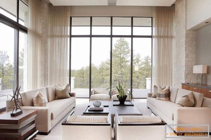 Grande apartamento com janelas panorâmicas - foto interior