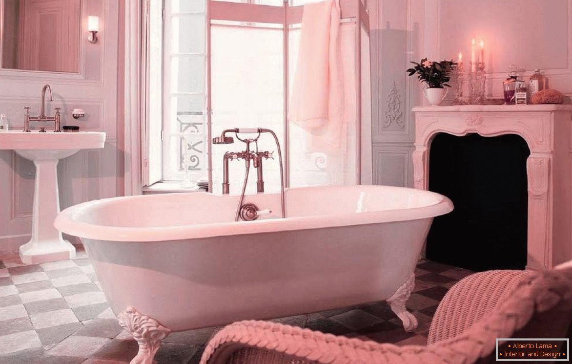 Luxuosa casa de banho em tons de rosa