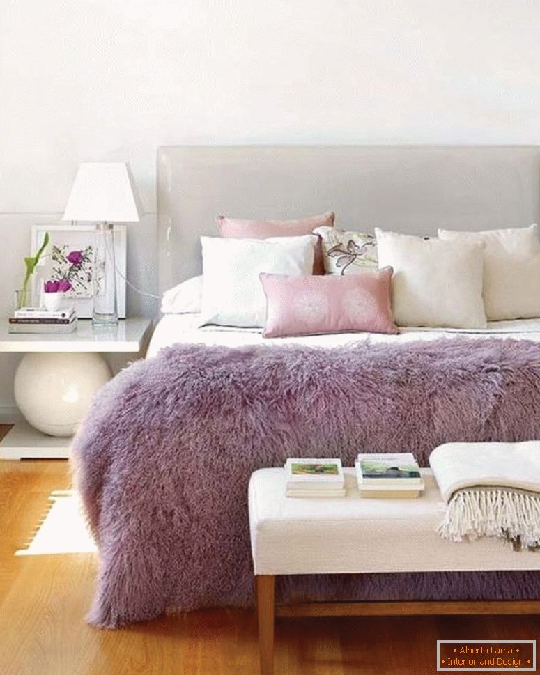 Inspiração interior da cama lilás