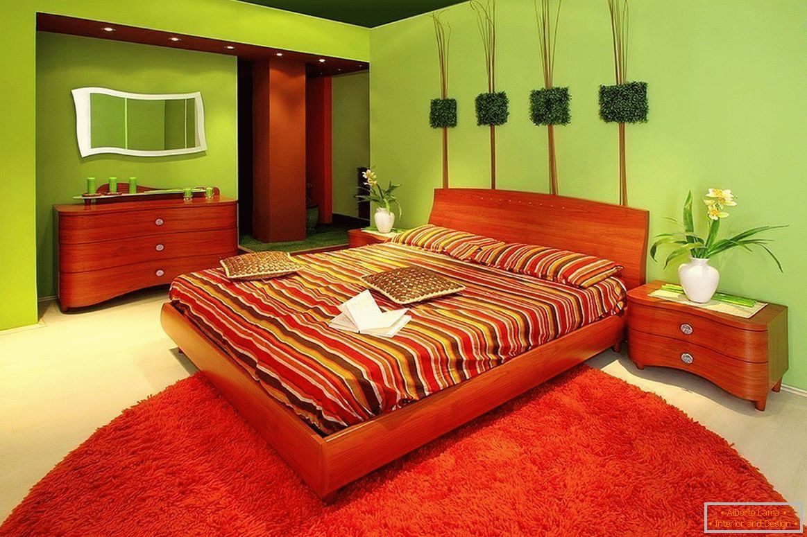 Interior do quarto vermelho e verde