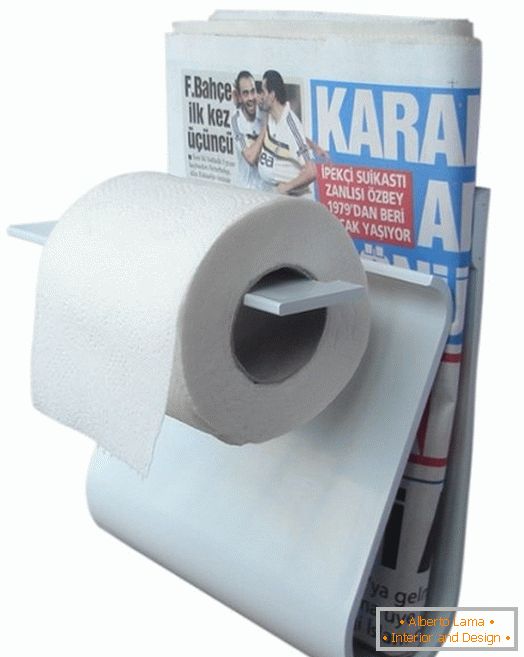 Suporte de papel higiênico com uma prateleira para um jornal