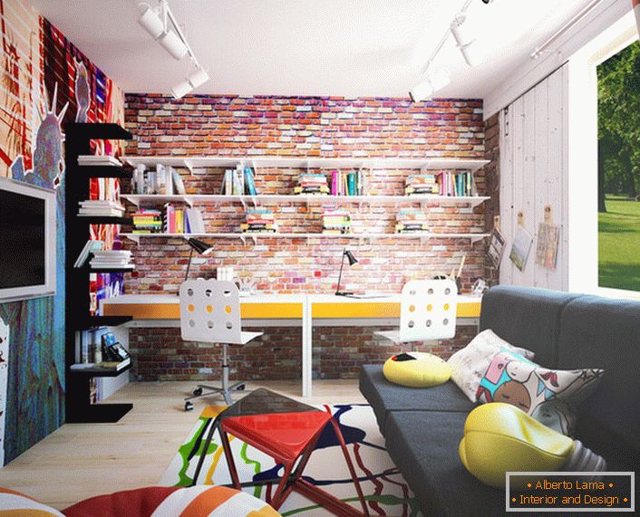 Quarto das crianças no estilo loft é uma solução única para um adolescente moderno.