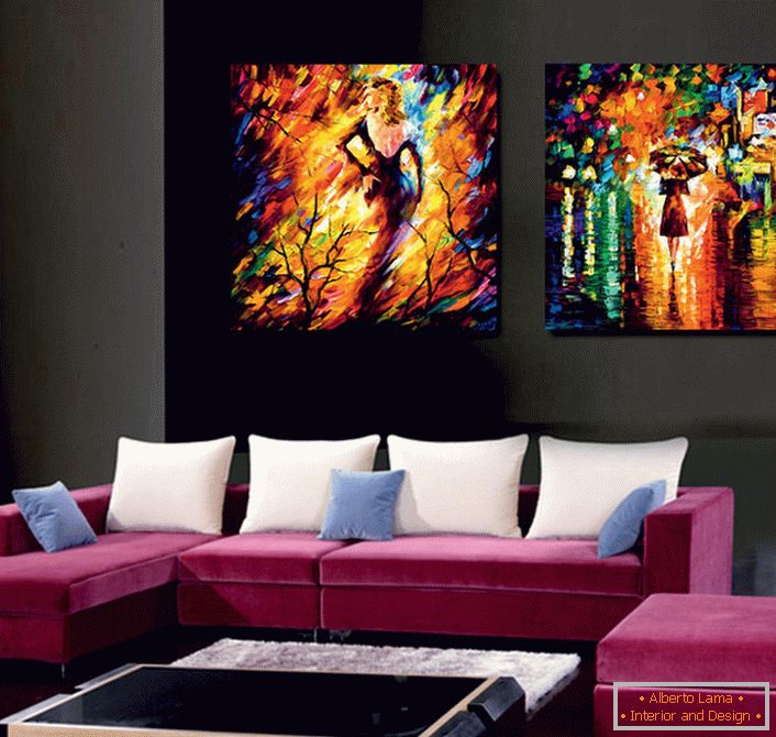 Pinturas modulares imitam a pintura a óleo. As cores brilhantes e suculentas diluem o design da sala, tornando-a incomum e exclusiva. 