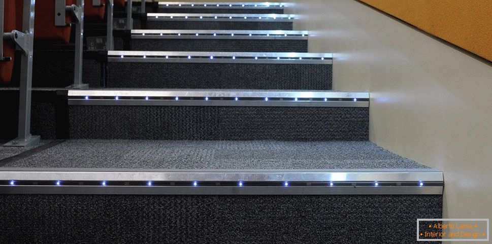 Iluminação LED de escadas