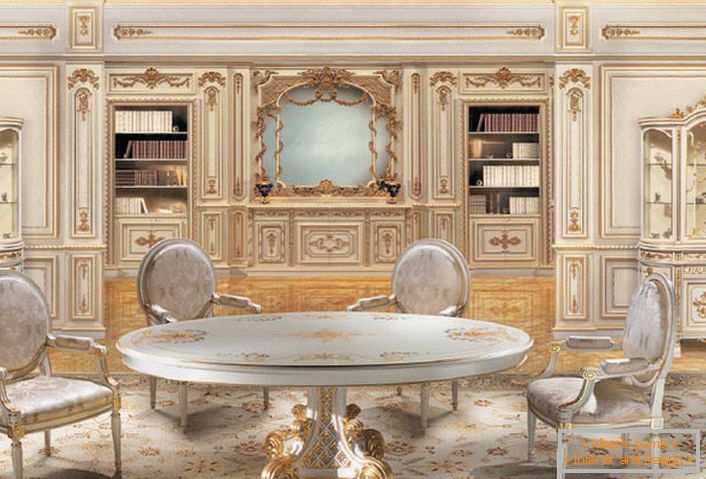 Projeto de design em estilo barroco para uma grande sala de estar. Cadeiras de madeira e uma mesa são feitas em um estilo.