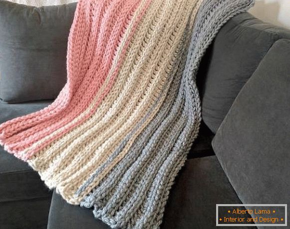 Os melhores cobertores de malha e cobertos com as próprias mãos em 33 fotos