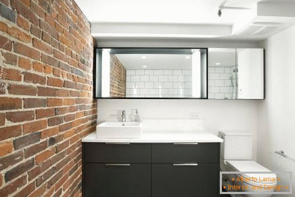 Mobiliário de casa de banho moderna no estilo loft