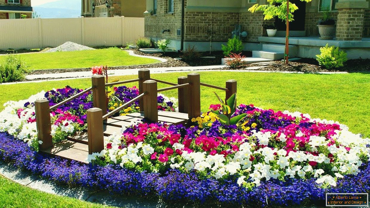 Canteiro de flores na casa de campo