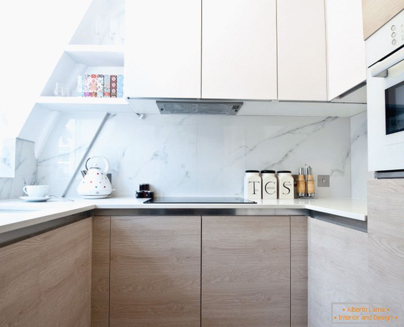 Design de interiores de cozinha em cores claras