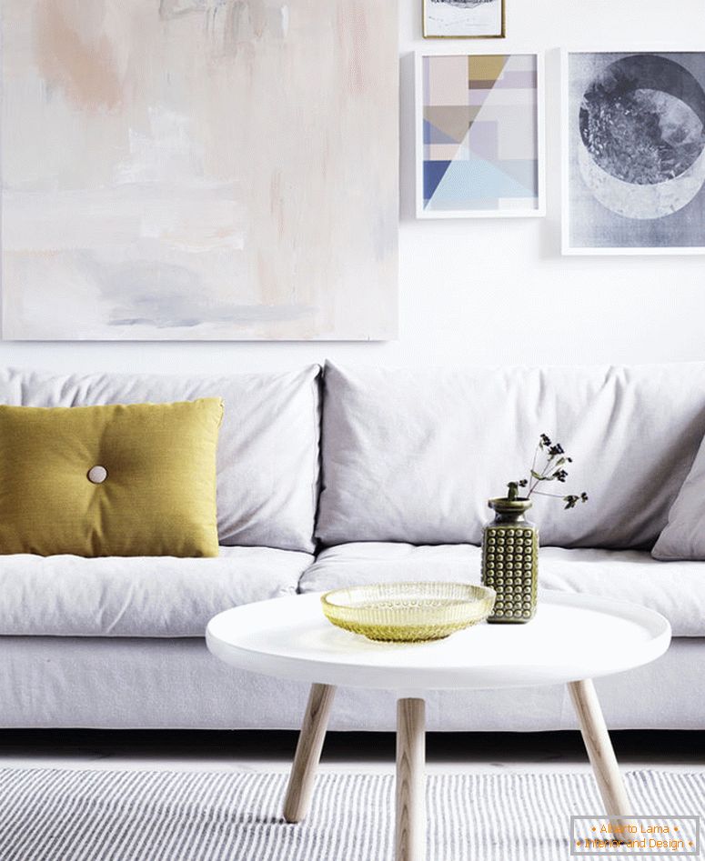 design de sala-de-estar-moderno-pitoresco-com-massivo-artístico-quadro-e-confortável-branco-sofá-também-pequeno-branco-arredondado-mesa de café-combinado-pé-de-carvalho-escandinavo-design- blogs-escandinavo-design-blog
